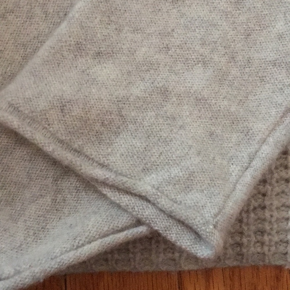 Neiman Marcus Sweater View 4